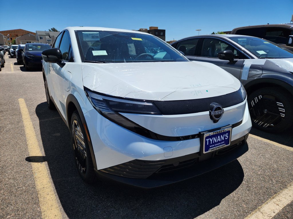 New 2026 Nissan Leaf w/ Floor Mat Package (S+)