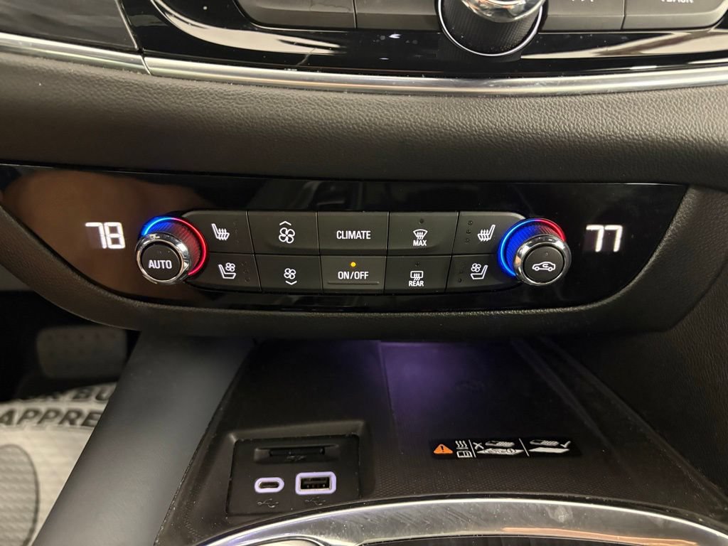 Used 2022 Buick Enclave Premium FWD image 31