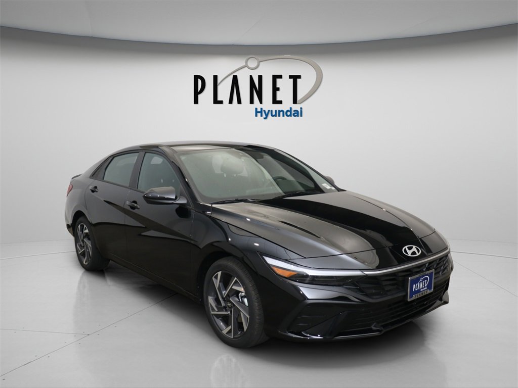 New 2025 Hyundai Elantra Sport