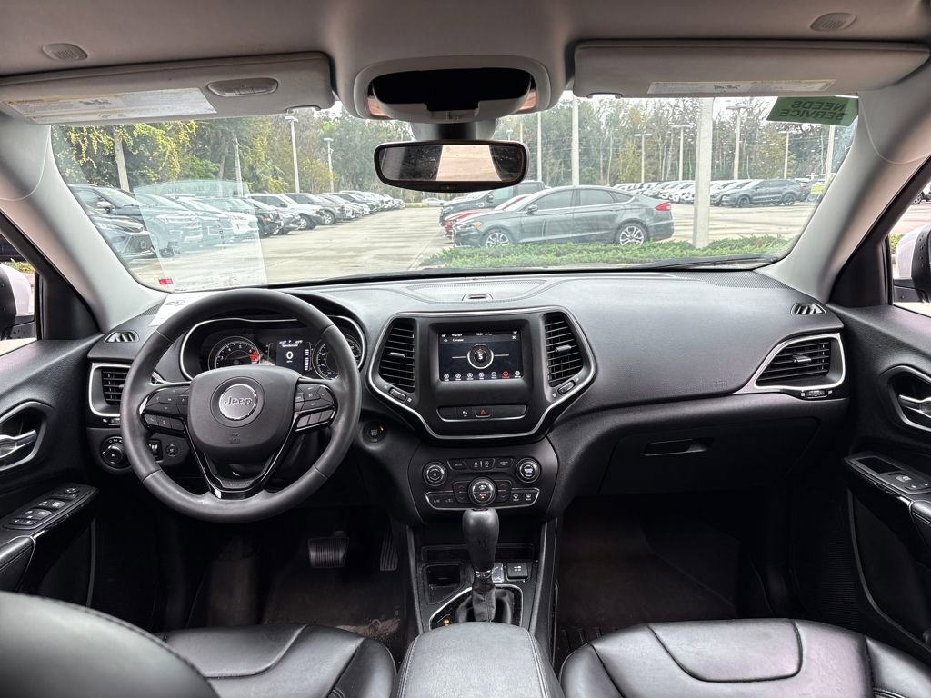 Used 2020 Jeep Cherokee Latitude Plus image 7