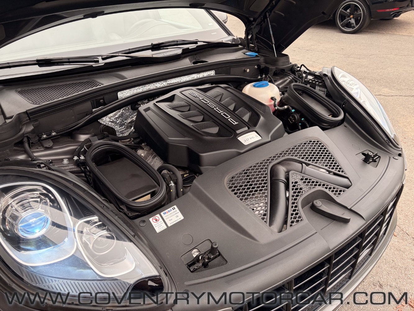 Used 2018 Porsche Macan S AWD/4WD image 14