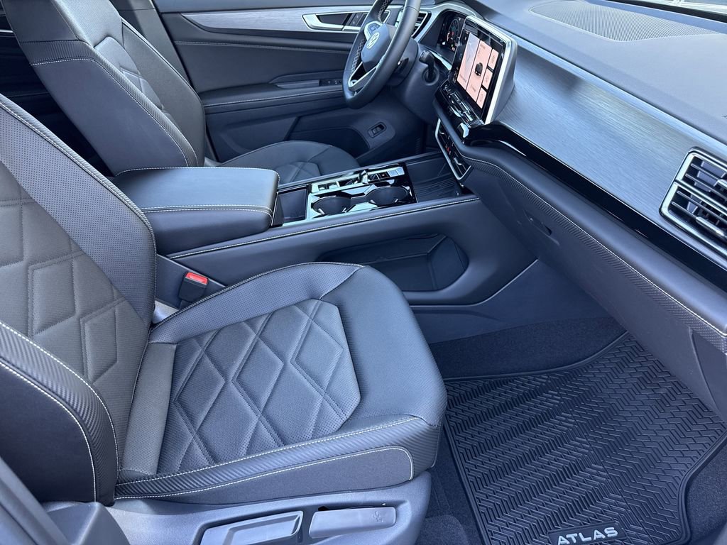 New 2026 Volkswagen Atlas Cross Sport SE image 38