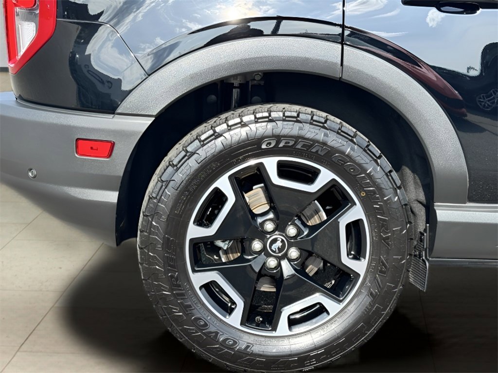 Used 2023 Ford Bronco Sport Outer Banks w/ Tech Package image 42