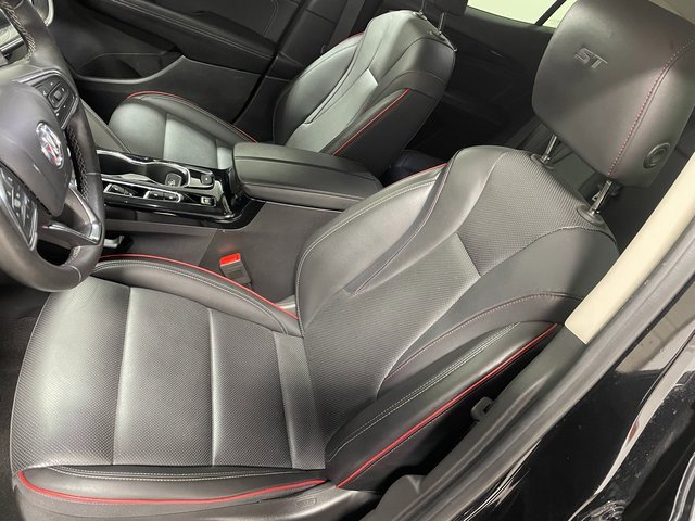 Used 2023 Buick Envision Essence w/ Sport Touring Package image 12