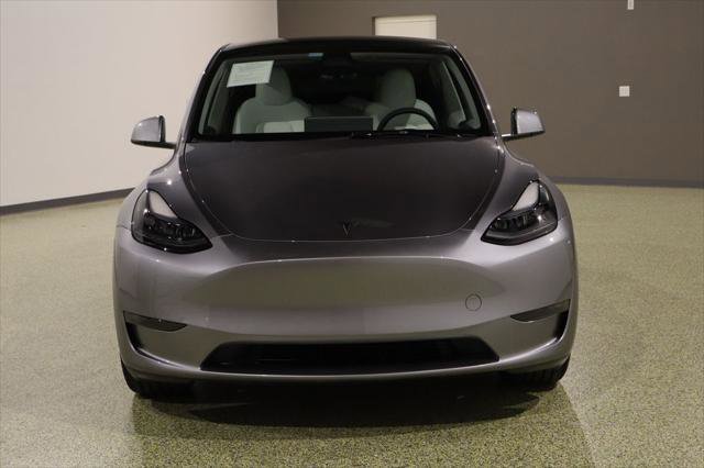 Used 2025 Tesla Model Y Long Range video 1