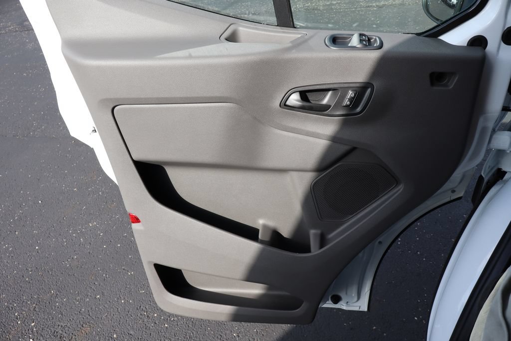 New 2027 Ford Transit 150 Low Roof RWD image 20