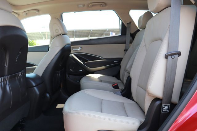 Used 2016 Hyundai Santa Fe Limited w/ Option Group 04 FWD image 14