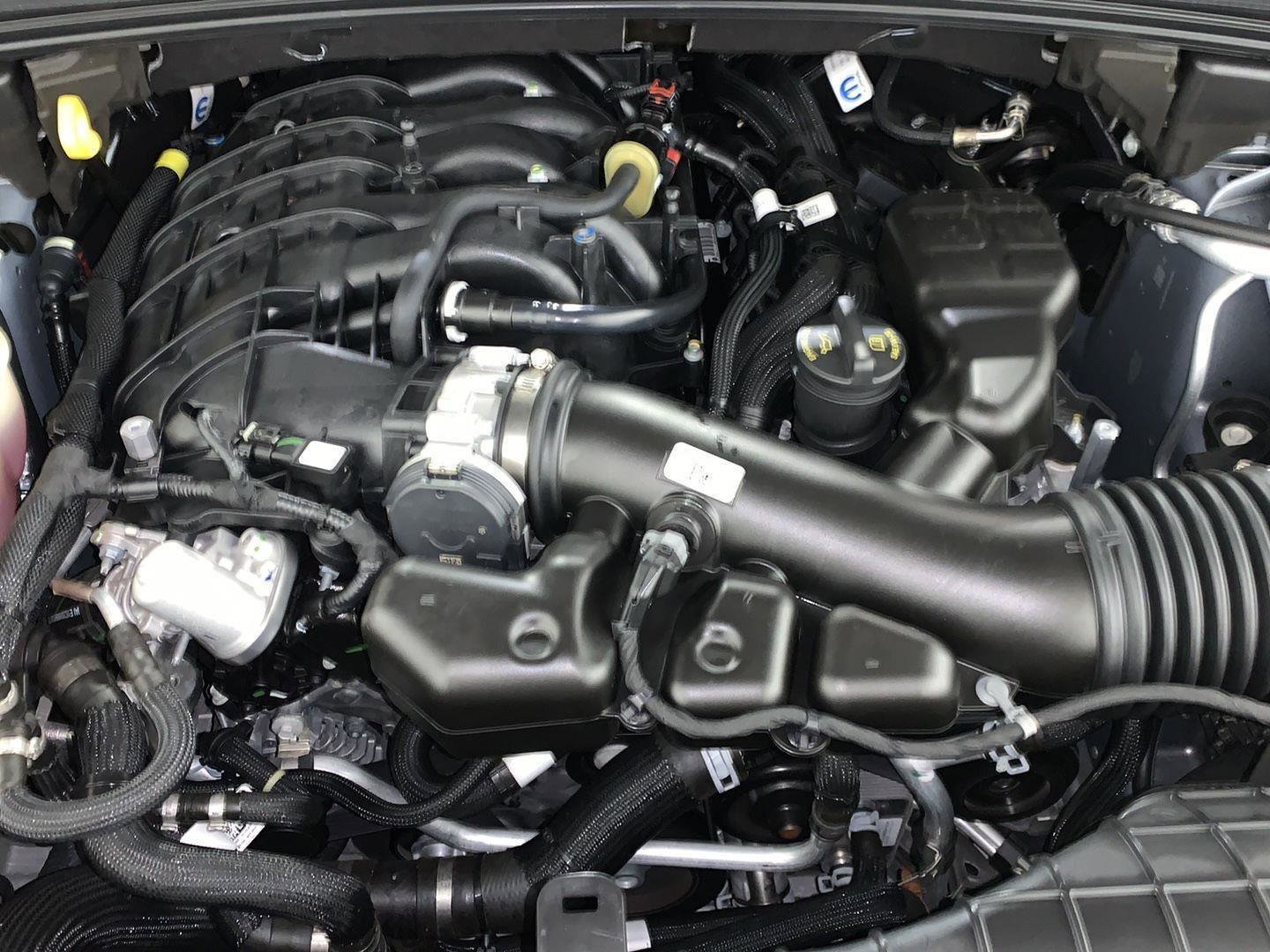 Used 2024 Jeep Grand Cherokee Laredo X image 33