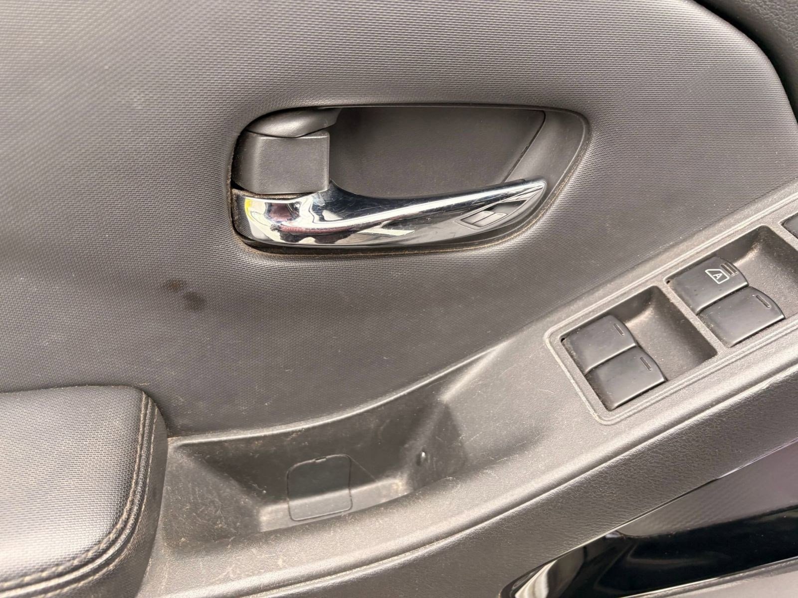 Used 2022 Nissan Frontier PRO-4X w/ Pro-4X Premium Package image 13