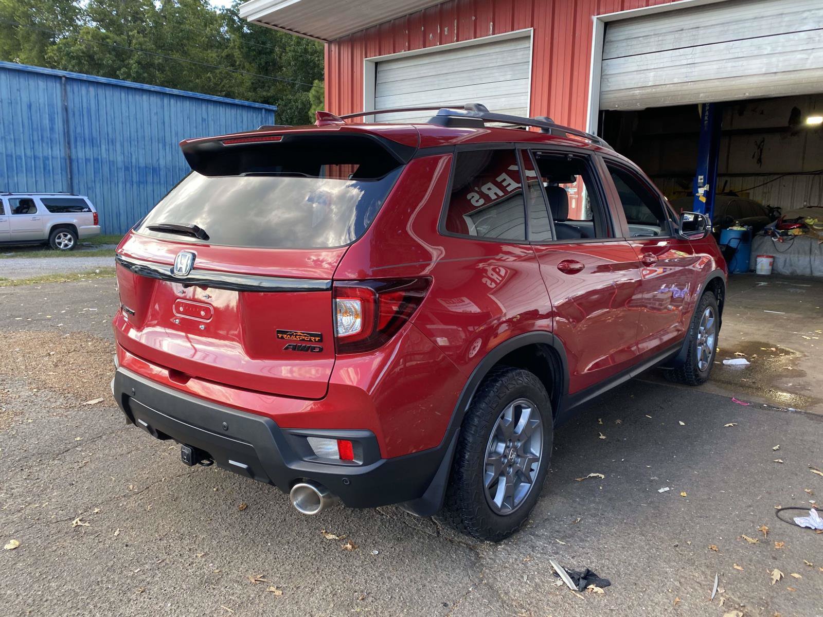 Used 2025 Honda Passport TrailSport image 2