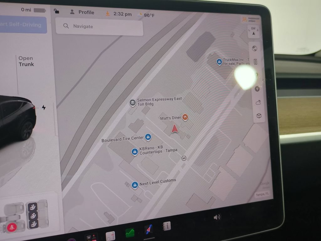 Used 2024 Tesla Model Y Long Range AWD/4WD image 26