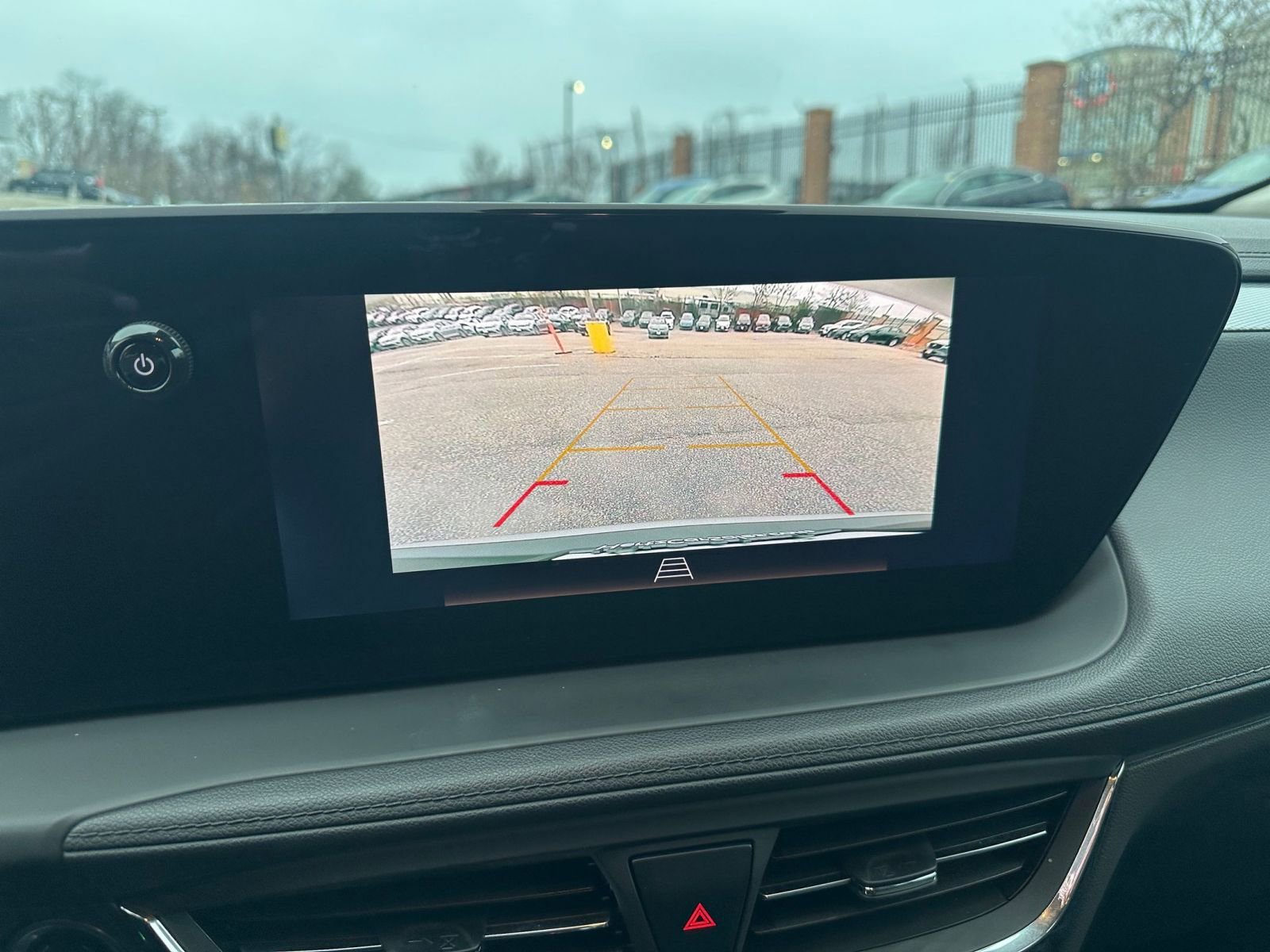 Used 2025 Buick Encore GX Preferred image 17