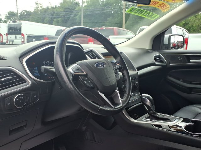 Used 2016 Ford Edge SEL w/ Equipment Group 201A AWD/4WD image 23