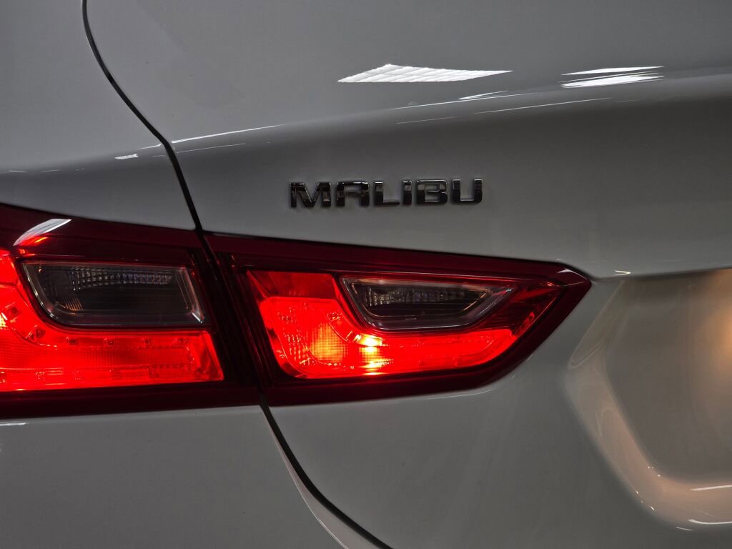 Used 2024 Chevrolet Malibu LT image 14