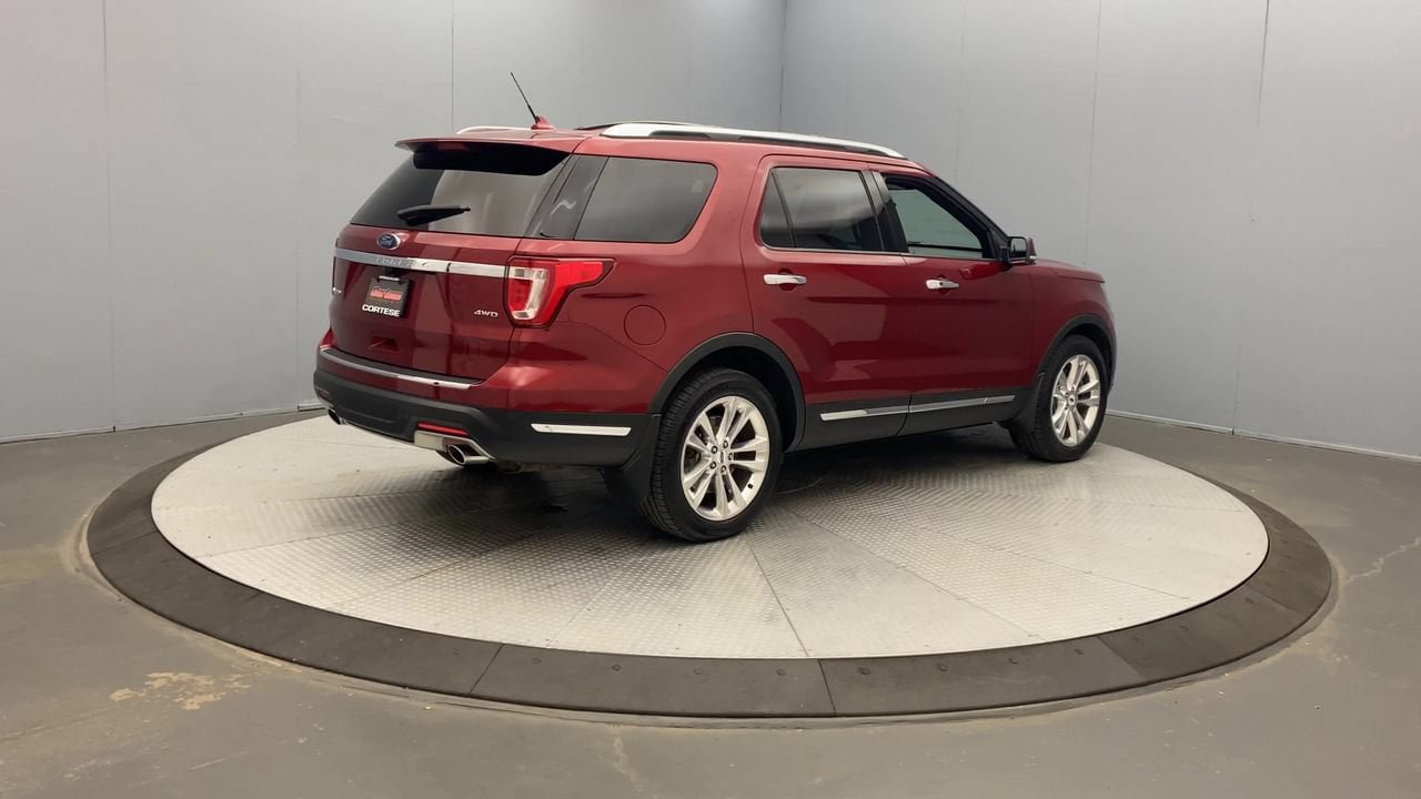 Used 2018 Ford Explorer Limited w/ Equipment Group 301A AWD/4WD image 5