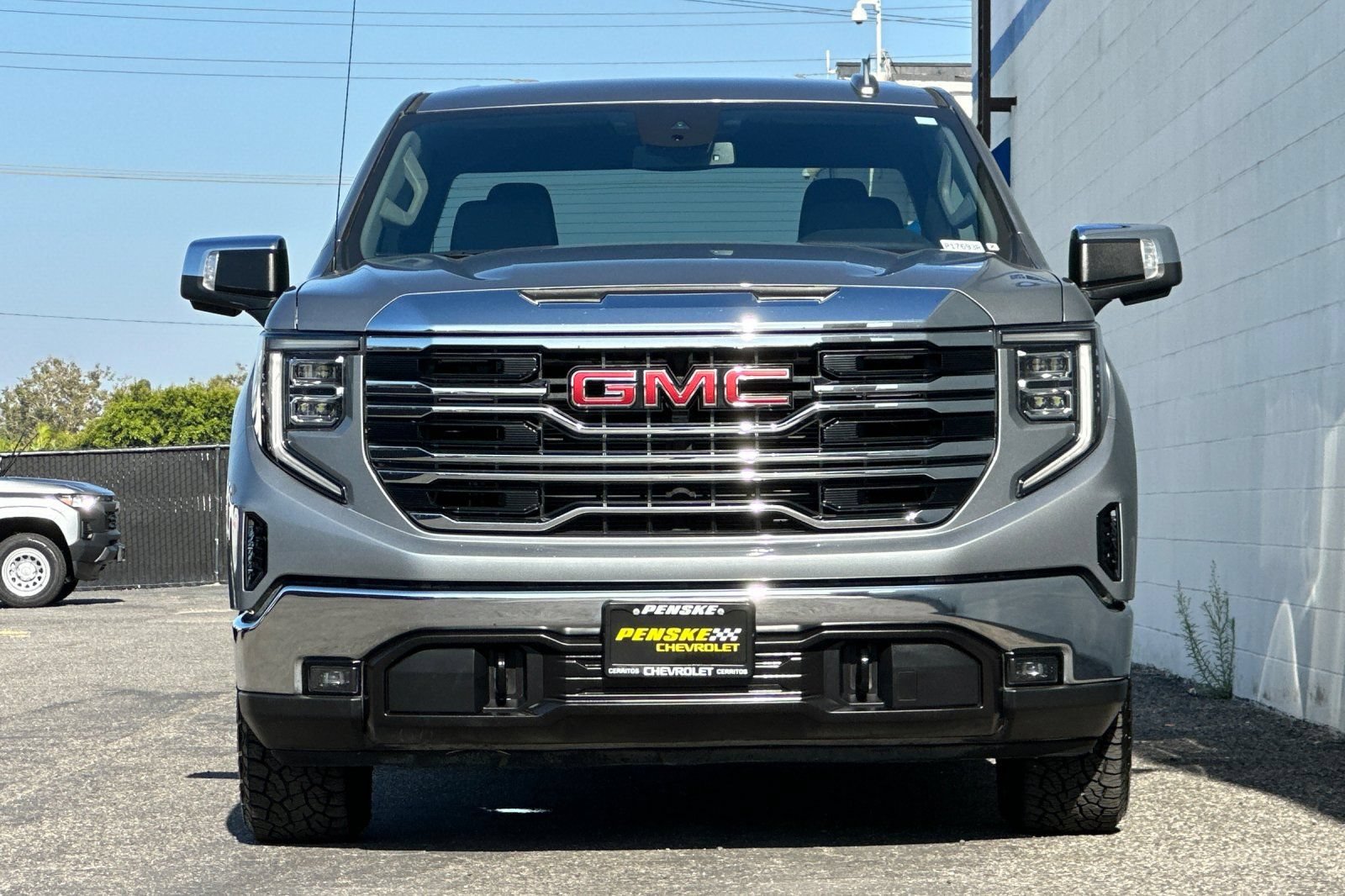 Certified 2024 GMC Sierra 1500 SLT RWD image 9