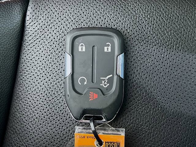 Used 2023 GMC Terrain SLT w/ Infotainment Package II image 32