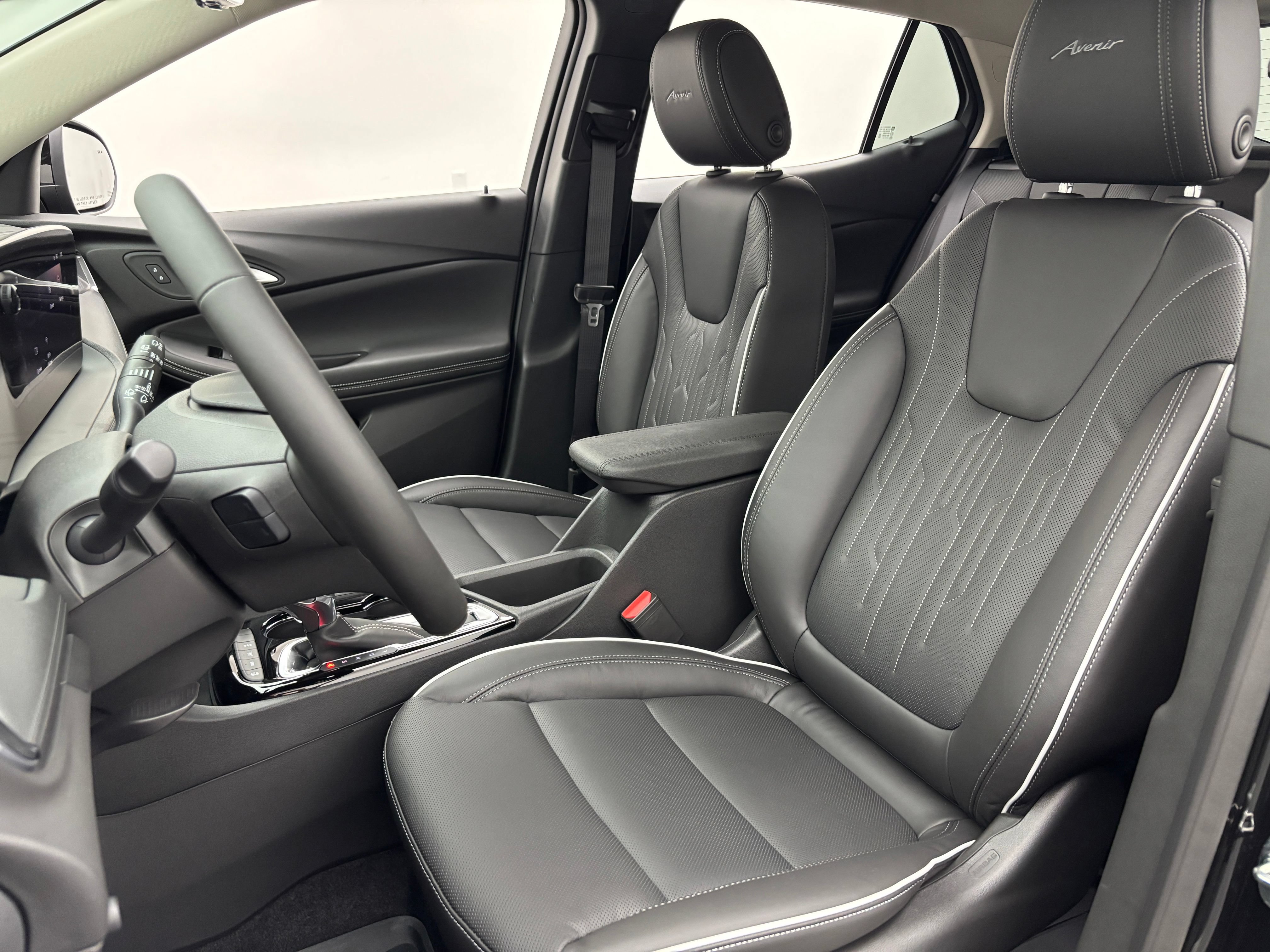 New 2026 Buick Encore GX Avenir w/ Avenir Technology Package AWD/4WD image 18