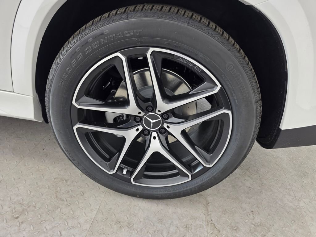 New 2026 Mercedes-Benz GLE 53 AMG 4MATIC Coupe image 12
