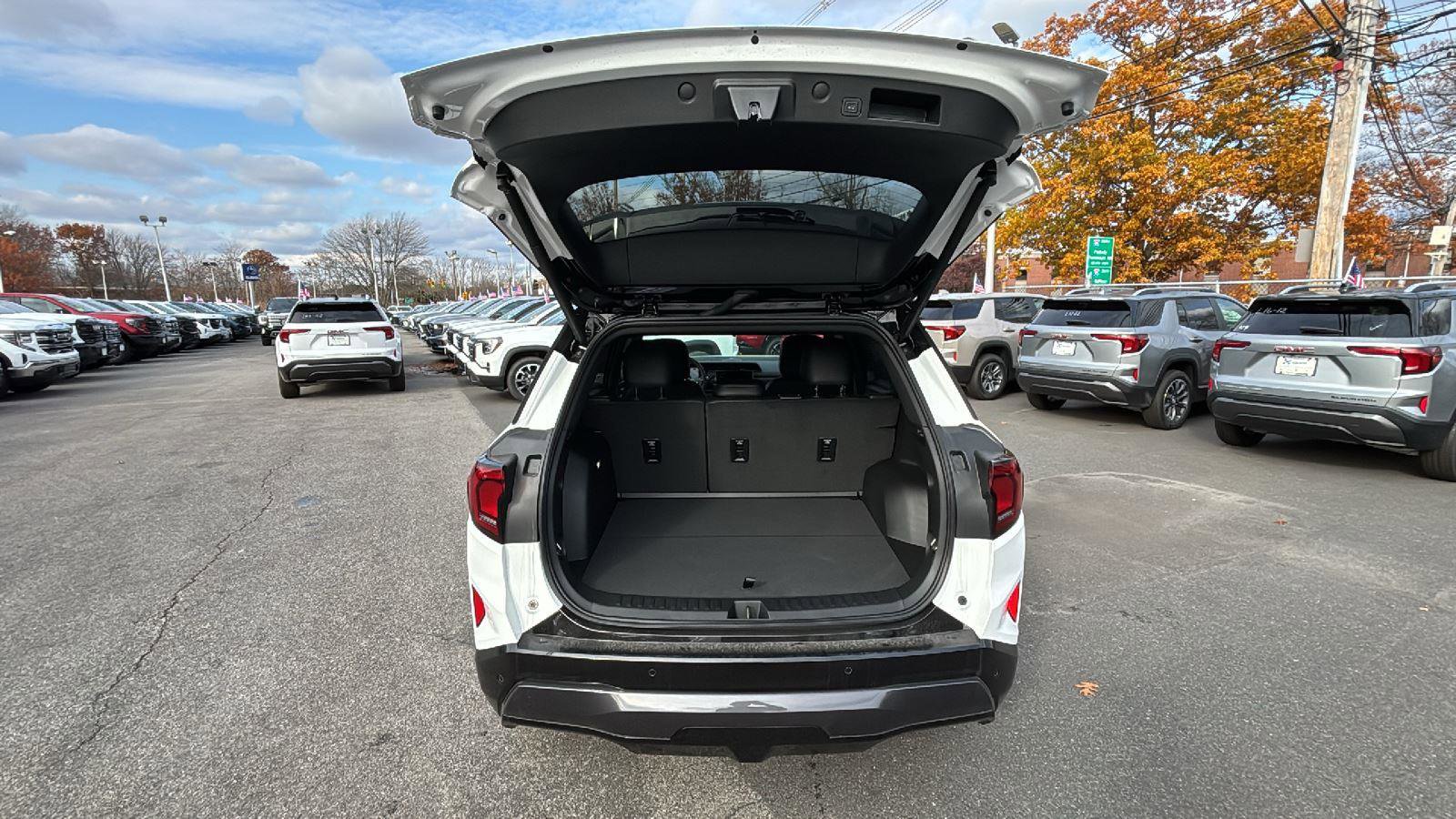 New 2026 GMC Terrain AT4 w/ Convenience Package III image 30