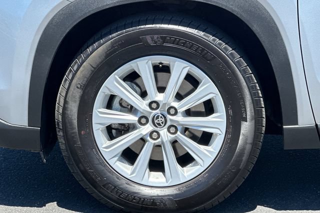 Certified 2025 Toyota Grand Highlander FWD image 31