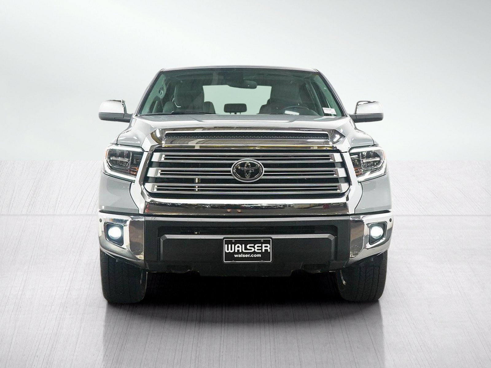 Used 2021 Toyota Tundra Limited w/ Limited Premium Package AWD/4WD image 8