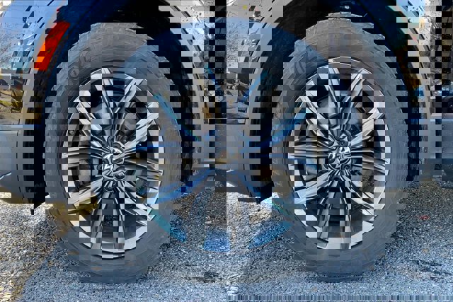 Used 2022 Volkswagen Tiguan SE image 8