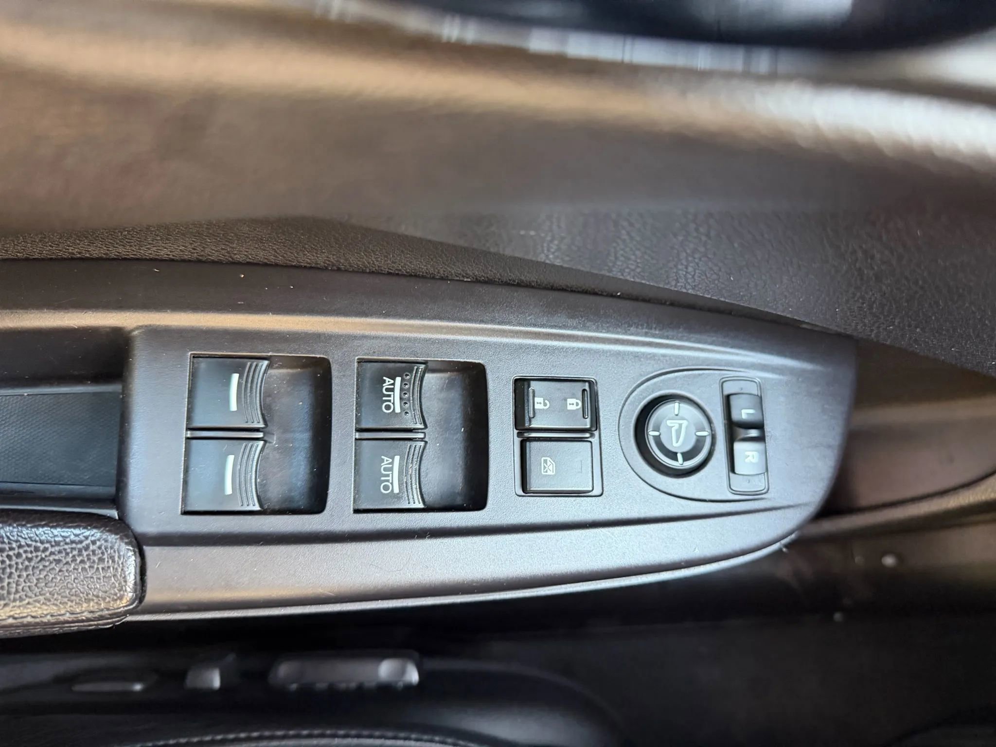 Used 2018 Acura RDX AWD image 26