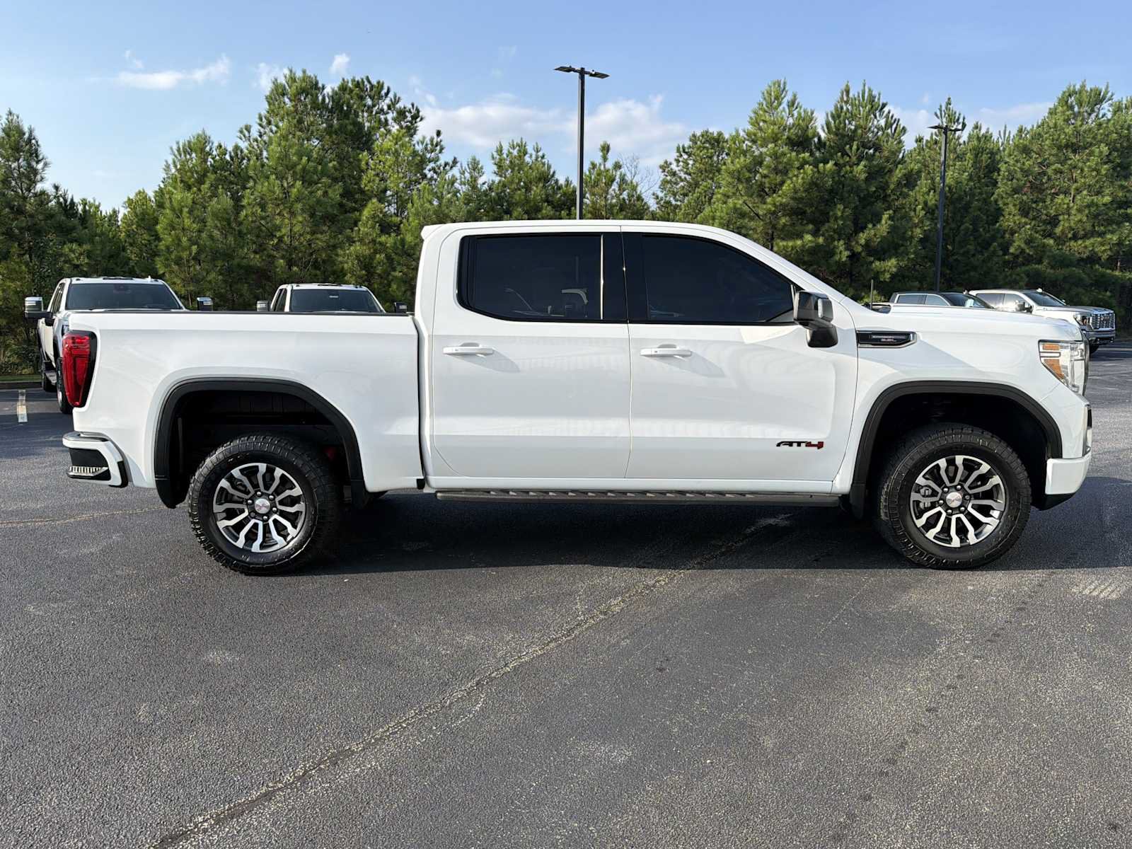 Used 2021 GMC Sierra 1500 AT4 w/ AT4 Premium Package AWD/4WD image 33