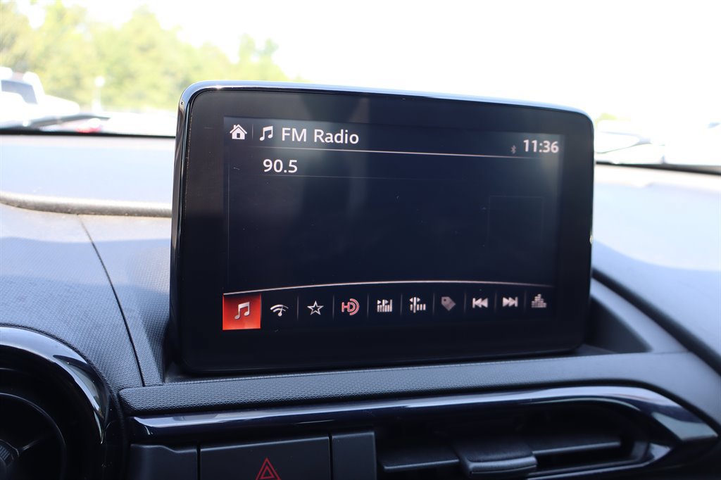 Used 2020 MAZDA MX-5 Miata RF Club RWD image 32