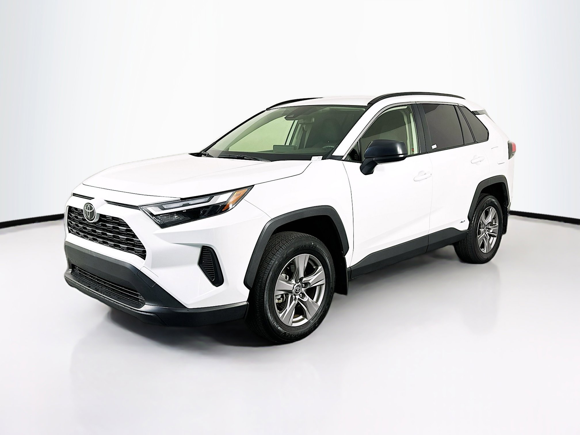 Used 2025 Toyota RAV4 LE image 3