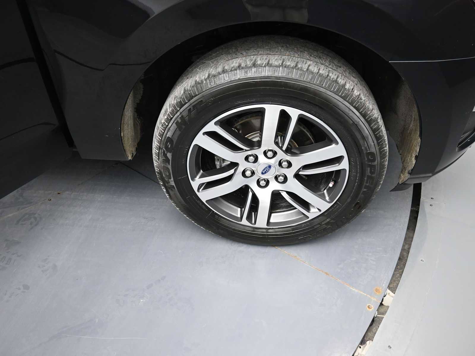 Used 2023 Ford Expedition Limited image 10