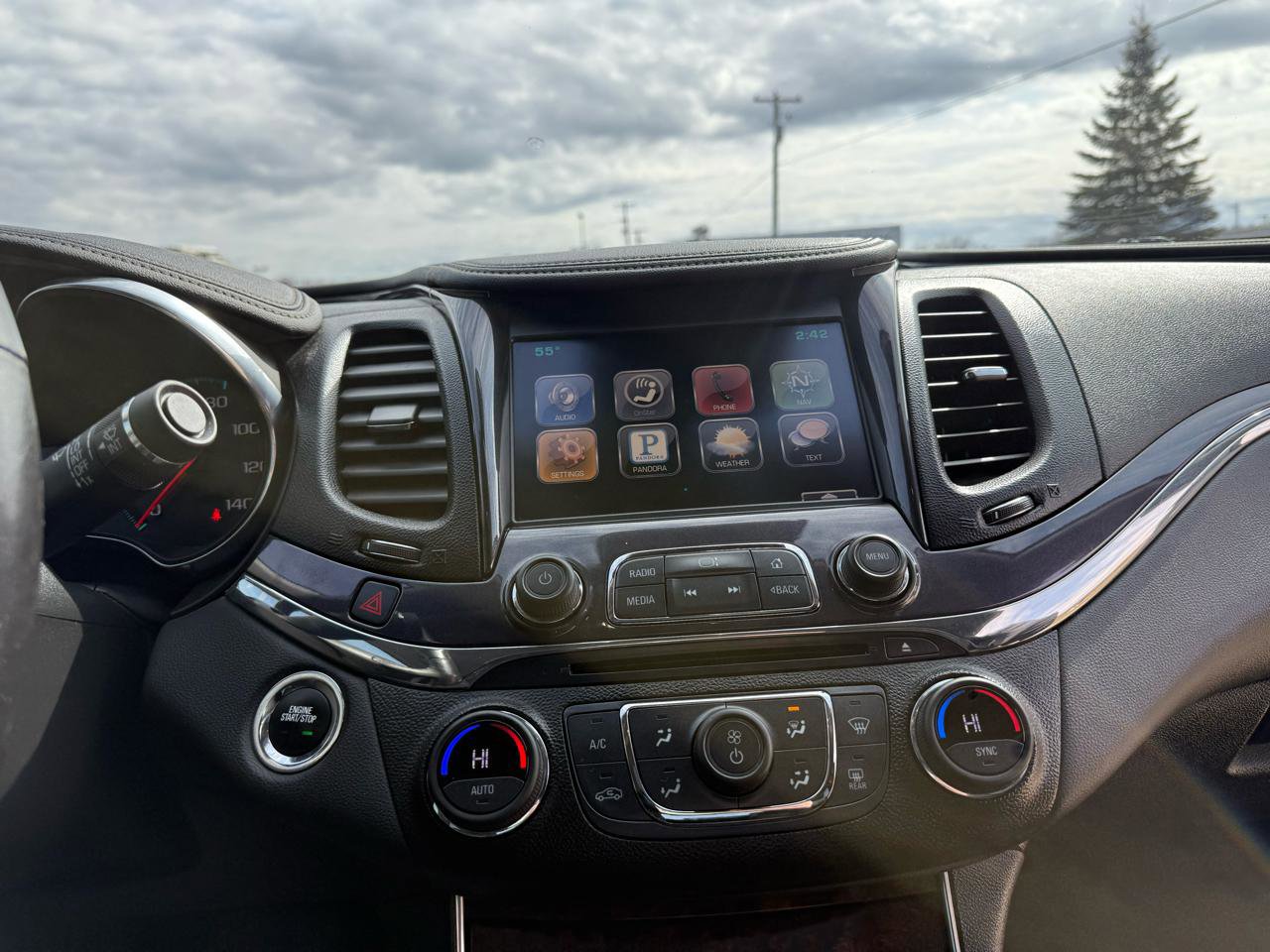 Used 2015 Chevrolet Impala LTZ image 32