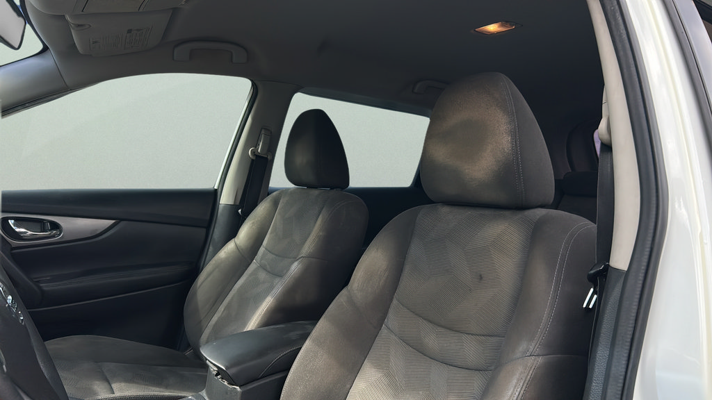 Used 2016 Nissan Rogue S FWD image 24