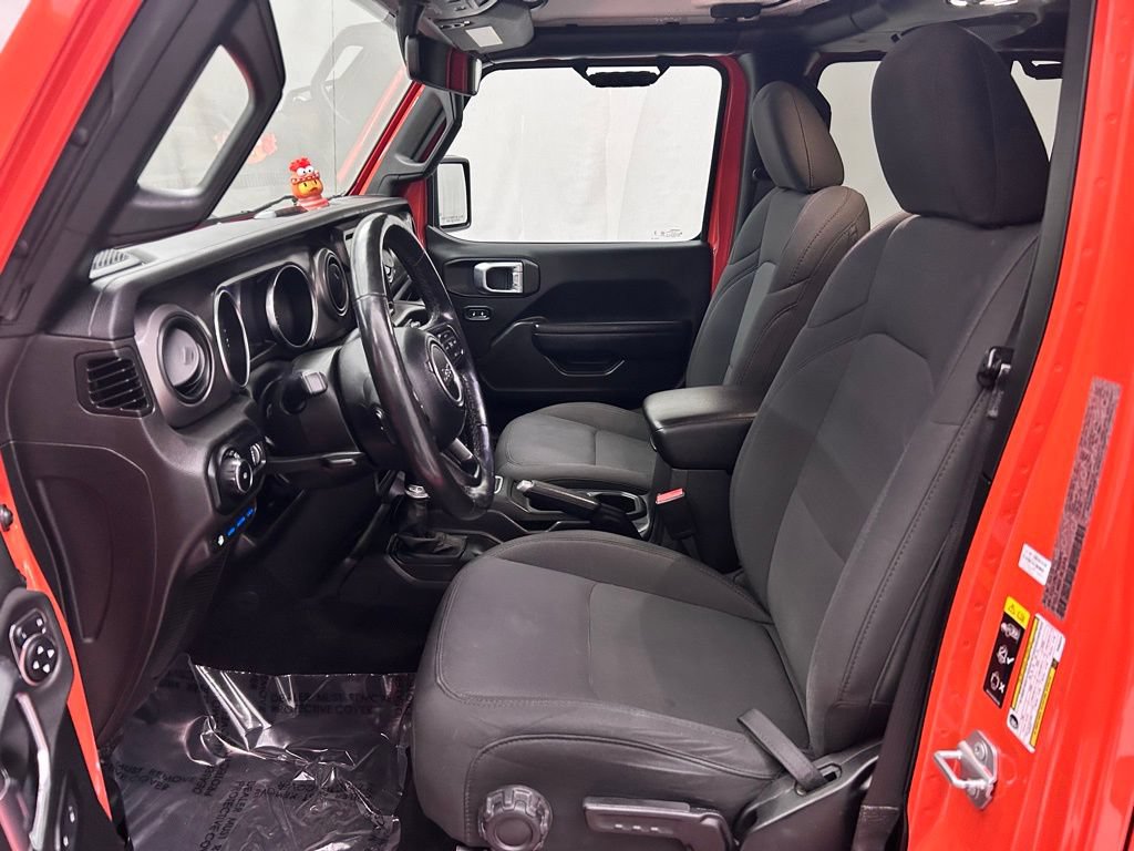 Certified 2023 Jeep Wrangler Unlimited w/ Cold Weather Group AWD/4WD image 12