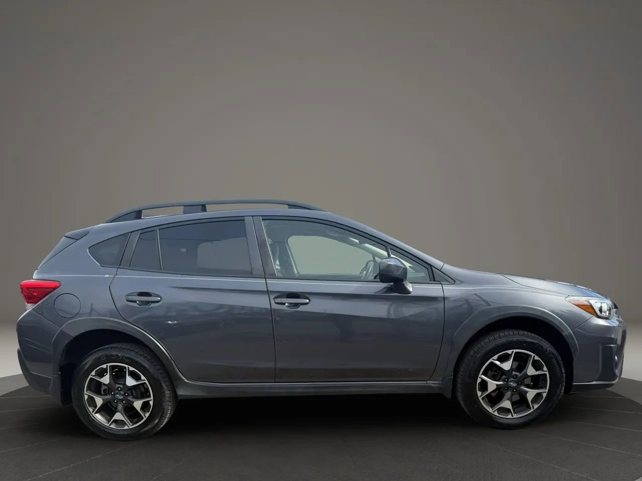 Used 2020 Subaru Crosstrek 2.0i Premium image 4