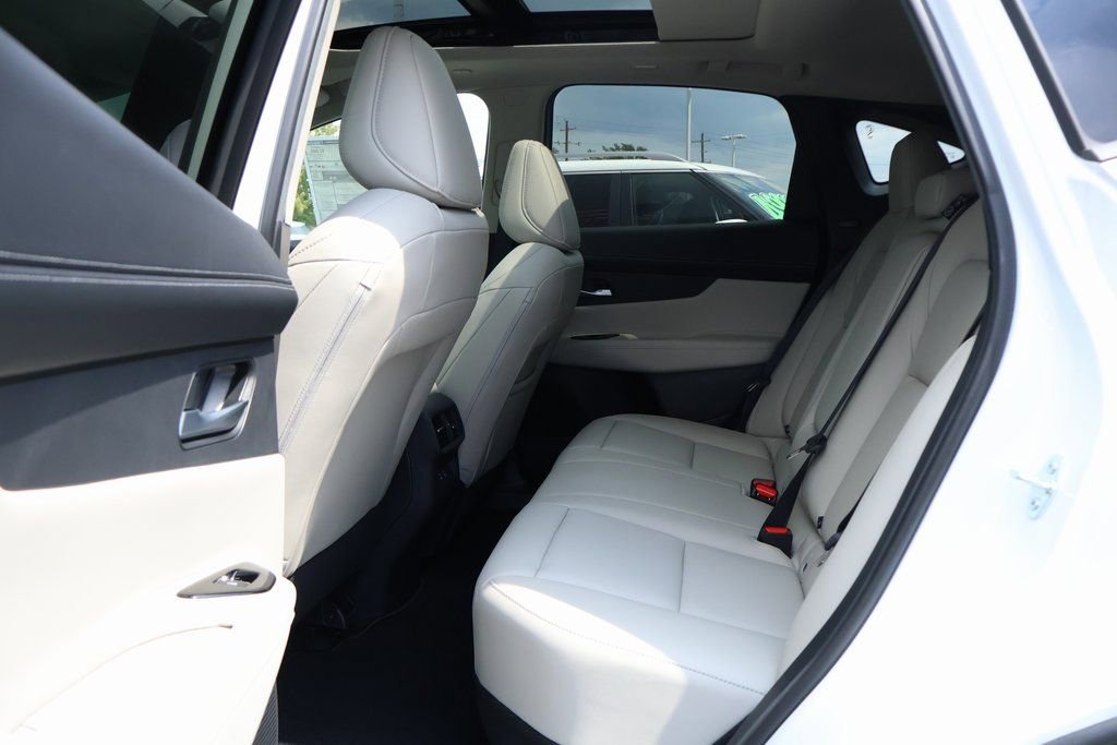 New 2025 Nissan Murano SL image 8