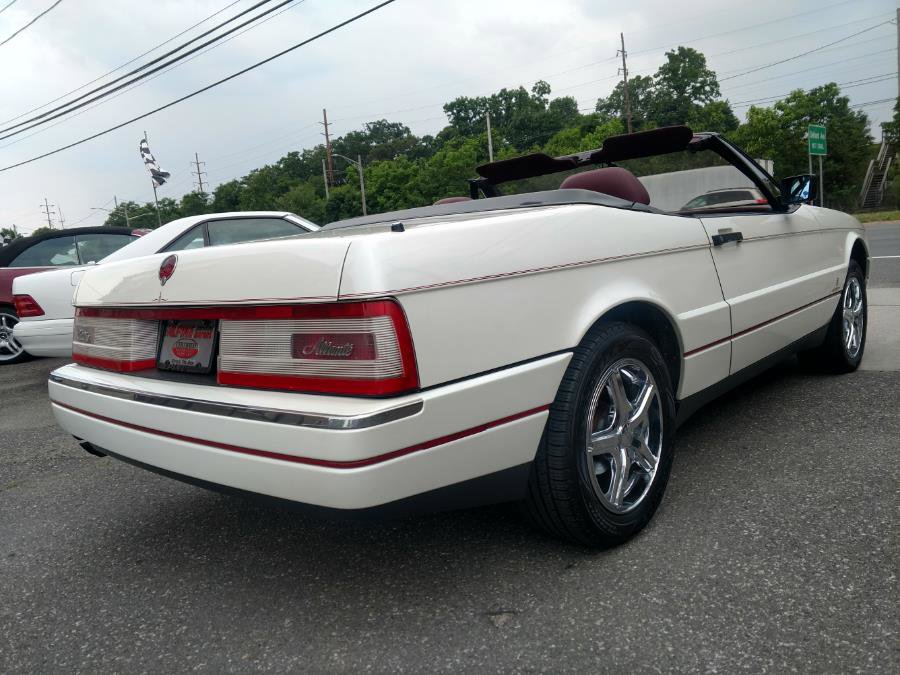 Used 1990 Cadillac Allante FWD image 23