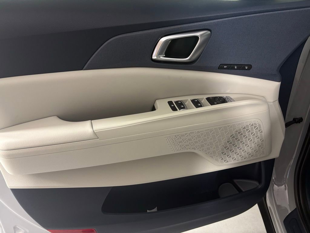 New 2026 Kia Carnival EX image 14