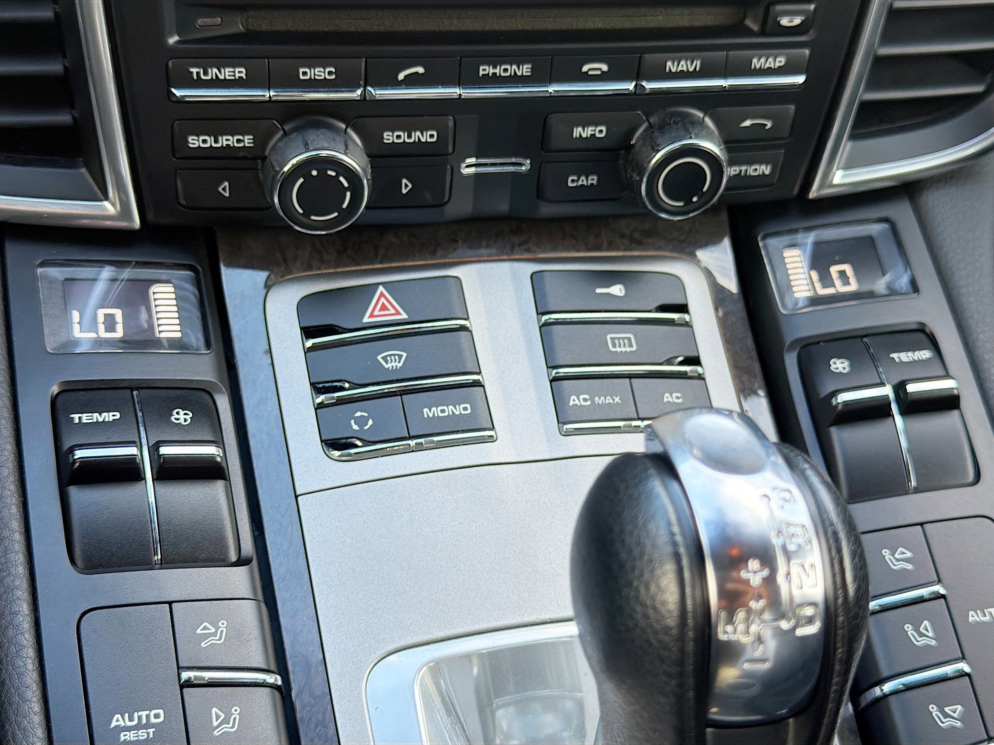 Used 2011 Porsche Panamera 4S image 33