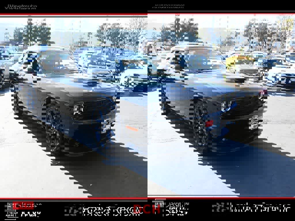 Used 2022 Dodge Challenger R/T w/ Blacktop Package image 3