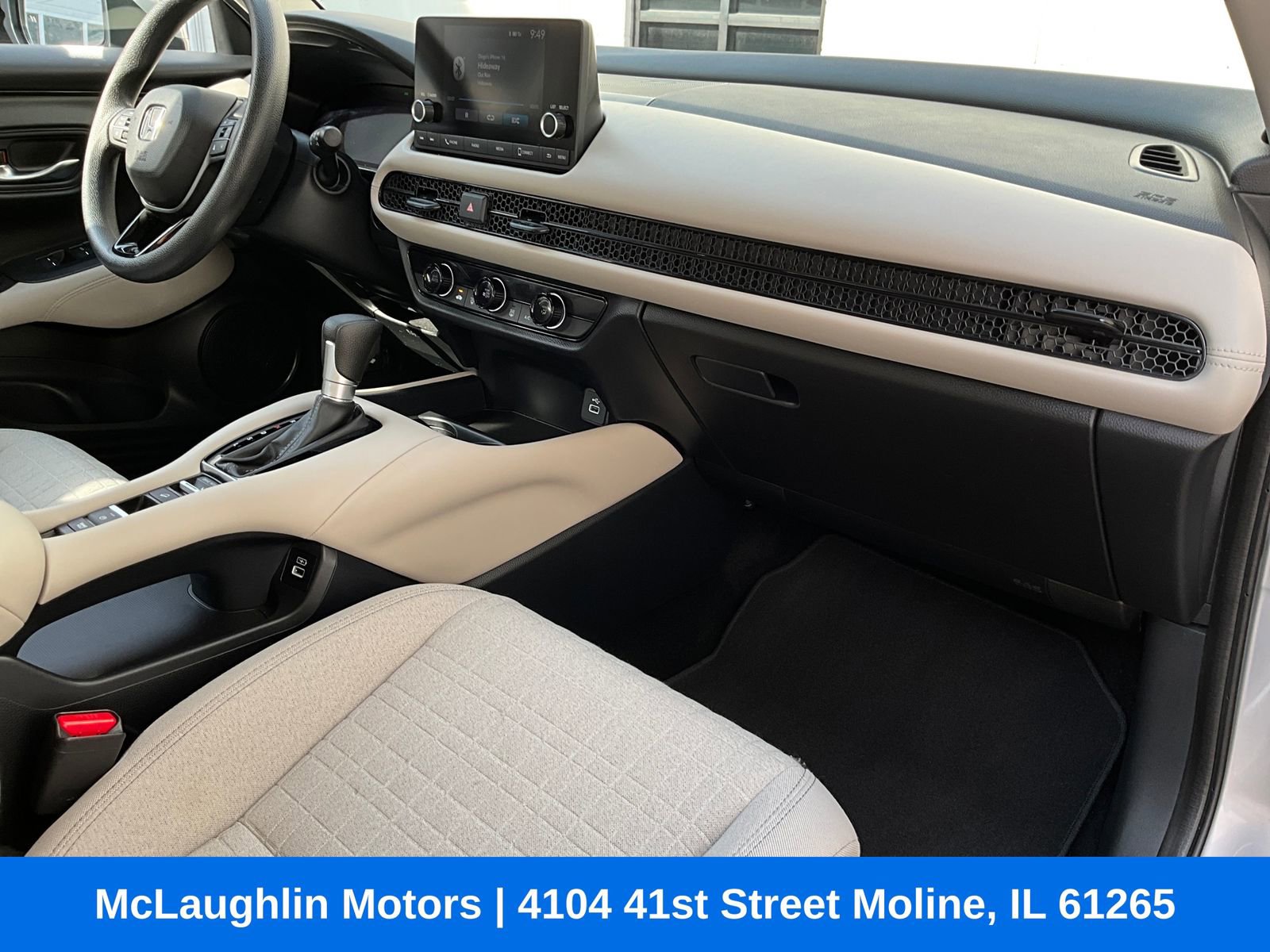 Used 2023 Honda HR-V LX image 8