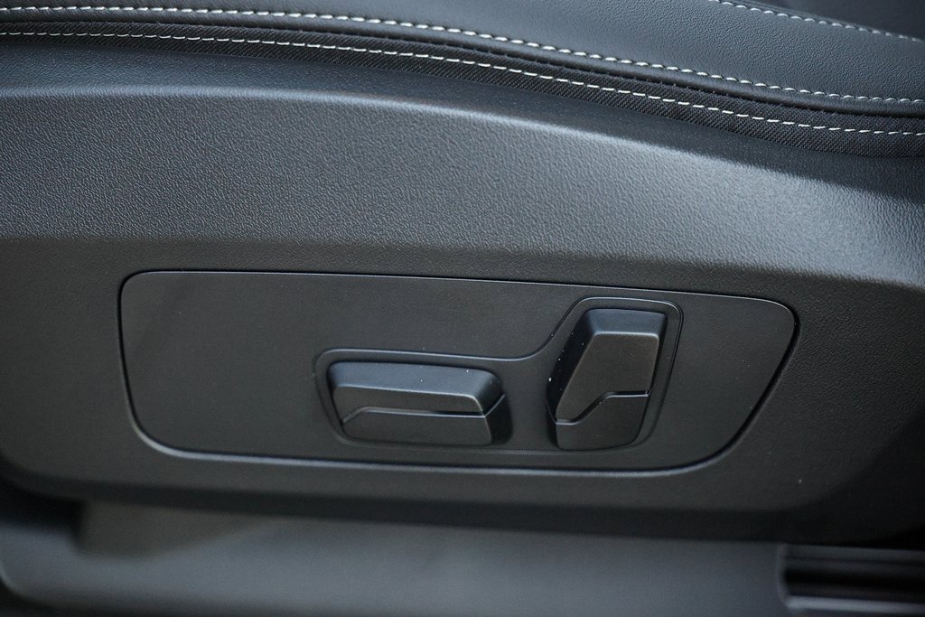 New 2025 BMW X1 xDrive28i w/ Technology Package image 20