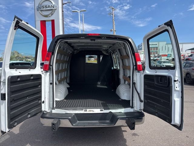 Used 2024 Chevrolet Express 2500 w/ Driver Convenience Package RWD image 18