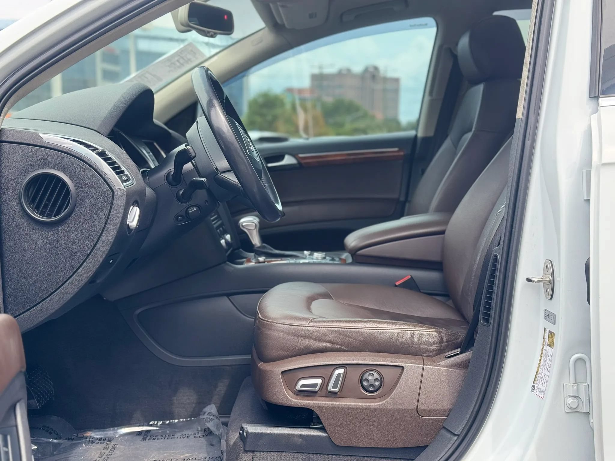 Used 2014 Audi Q7 TDI Premium Plus w/ Premium Plus Package AWD/4WD image 11