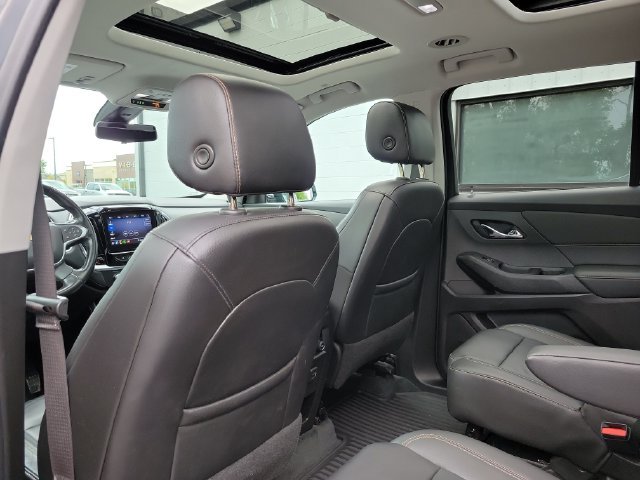 Used 2021 Chevrolet Traverse LT w/ LT Premium Package AWD/4WD image 26
