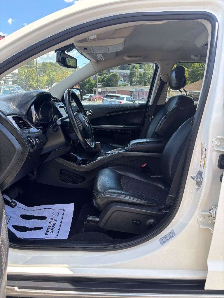 Used 2015 Dodge Journey Crossroad w/ Flexible Seating Group FWD image 13