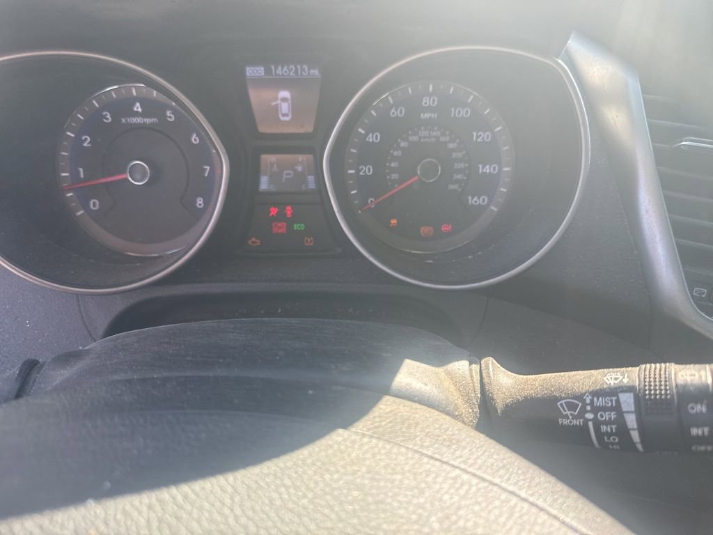 Used 2017 Hyundai Elantra GT image 4