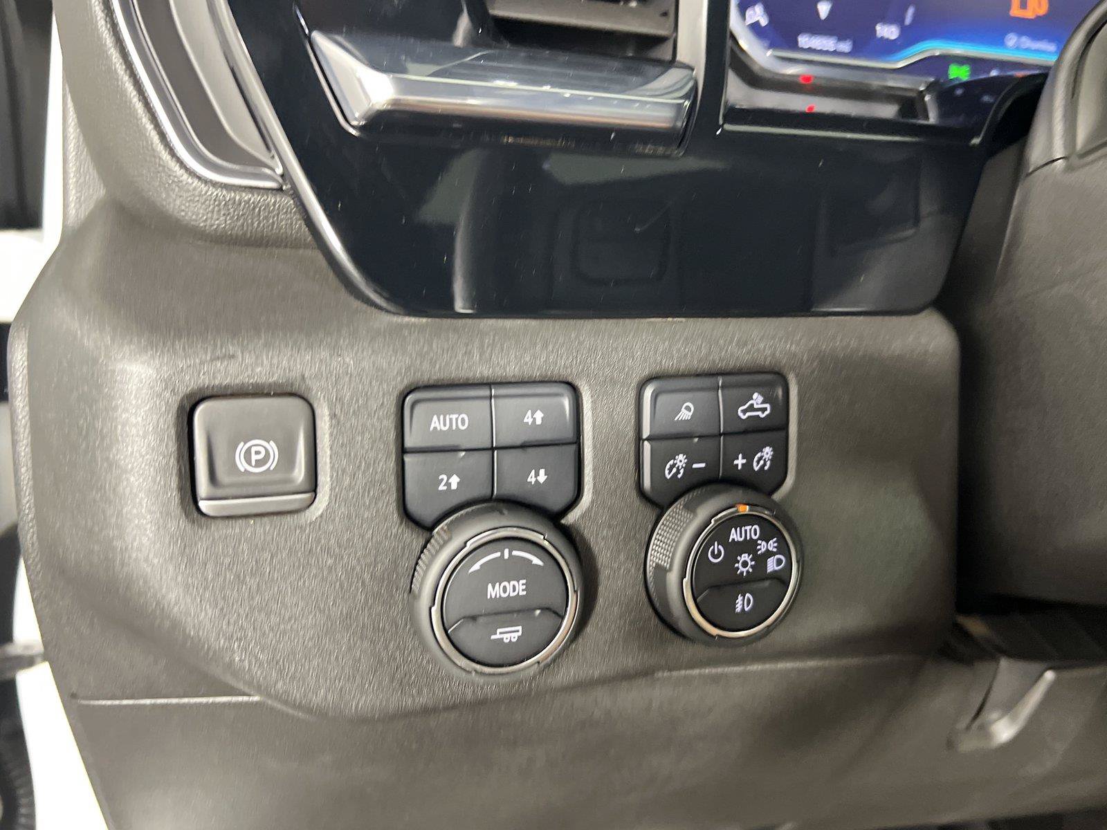 Certified 2024 Chevrolet Silverado 2500 High Country w/ LPO, Dark Essentials Package AWD/4WD image 38