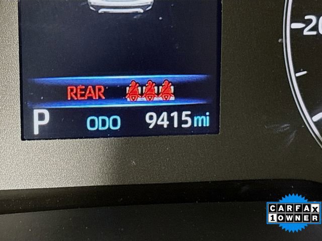 Used 2024 Toyota Corolla Cross L image 12